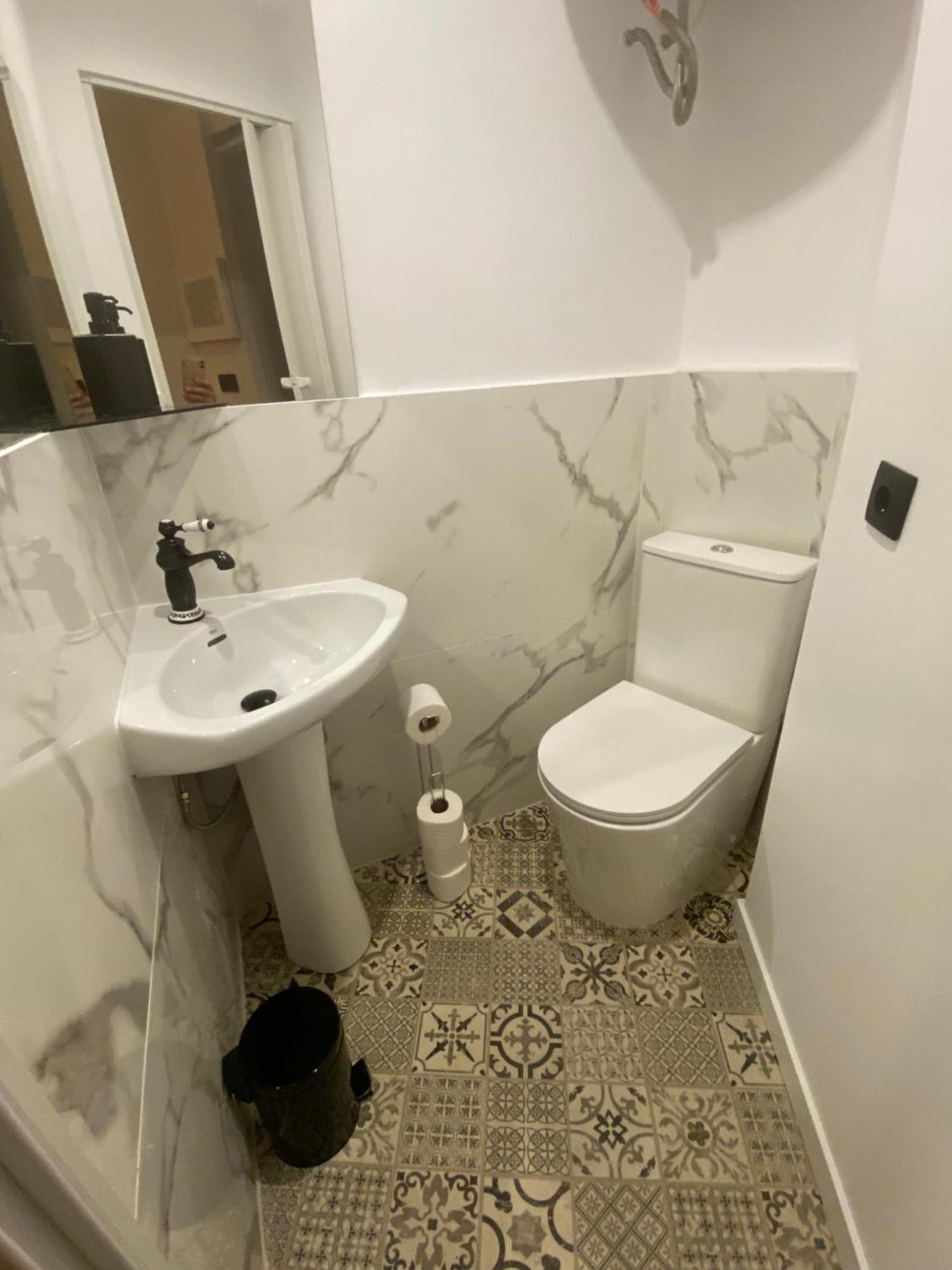 Apartamentos Mercado De Triana Севилья Экстерьер фото
