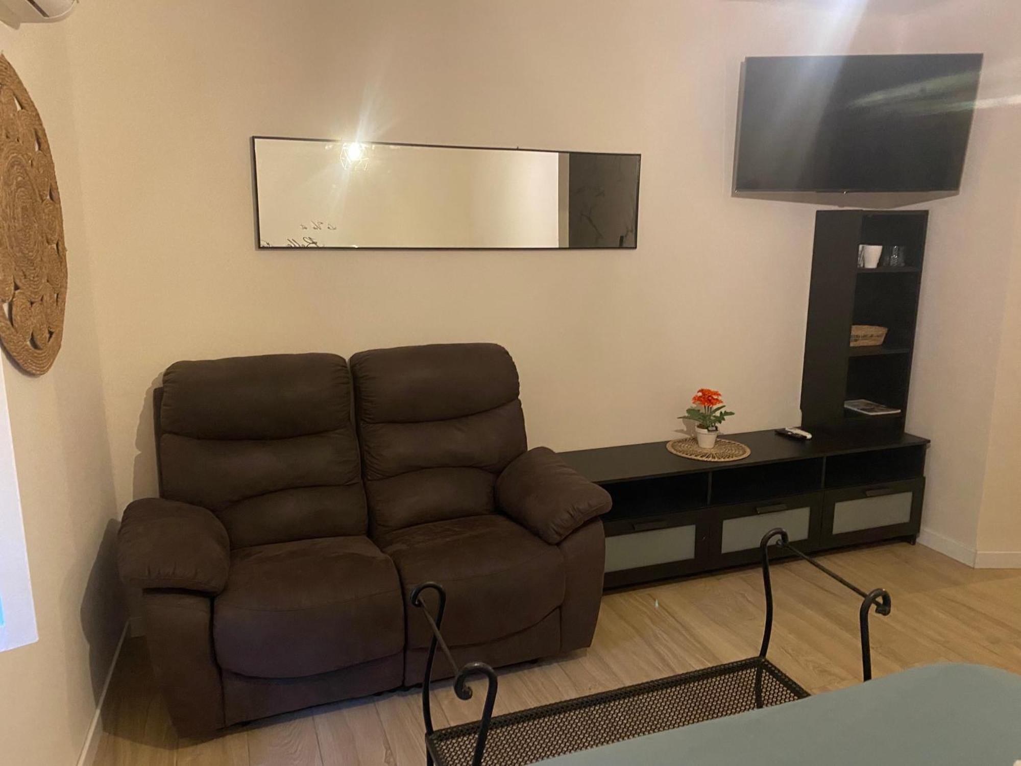 Apartamentos Mercado De Triana Севилья Экстерьер фото